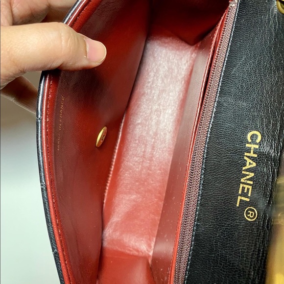 Vintage Classic Single Round Quilted Flap Black - On layaway in IG - Picture 5 of 16